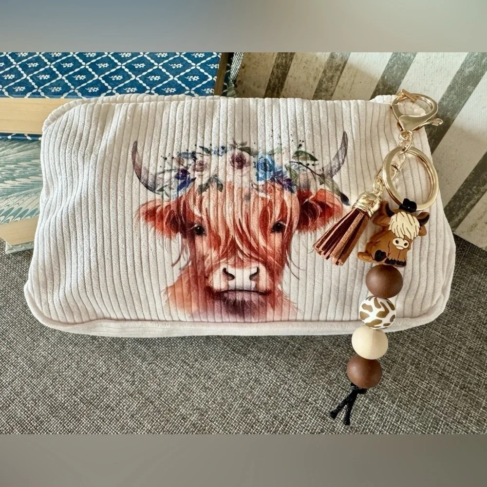 New Highland Cow & Flowers Makeup Cosmetic Tech Pencil Bag w/ Keychain - 7.5”